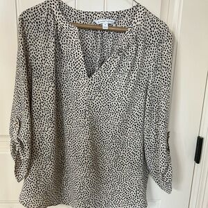 Set of 8 ladies shirts